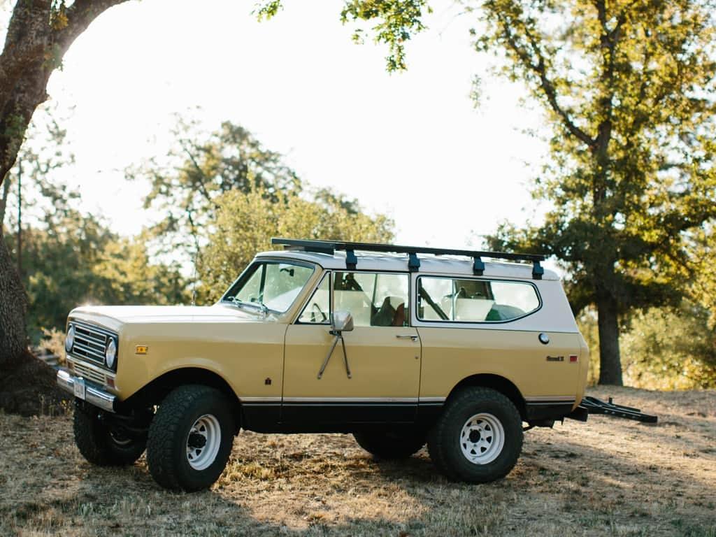 International Scout II (1971-1980) Slimline II Roof Rack Kit - by Front Runner - Base Camp Australia